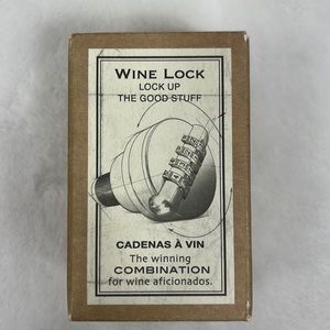 NWT Wine Lock preserver a great gift